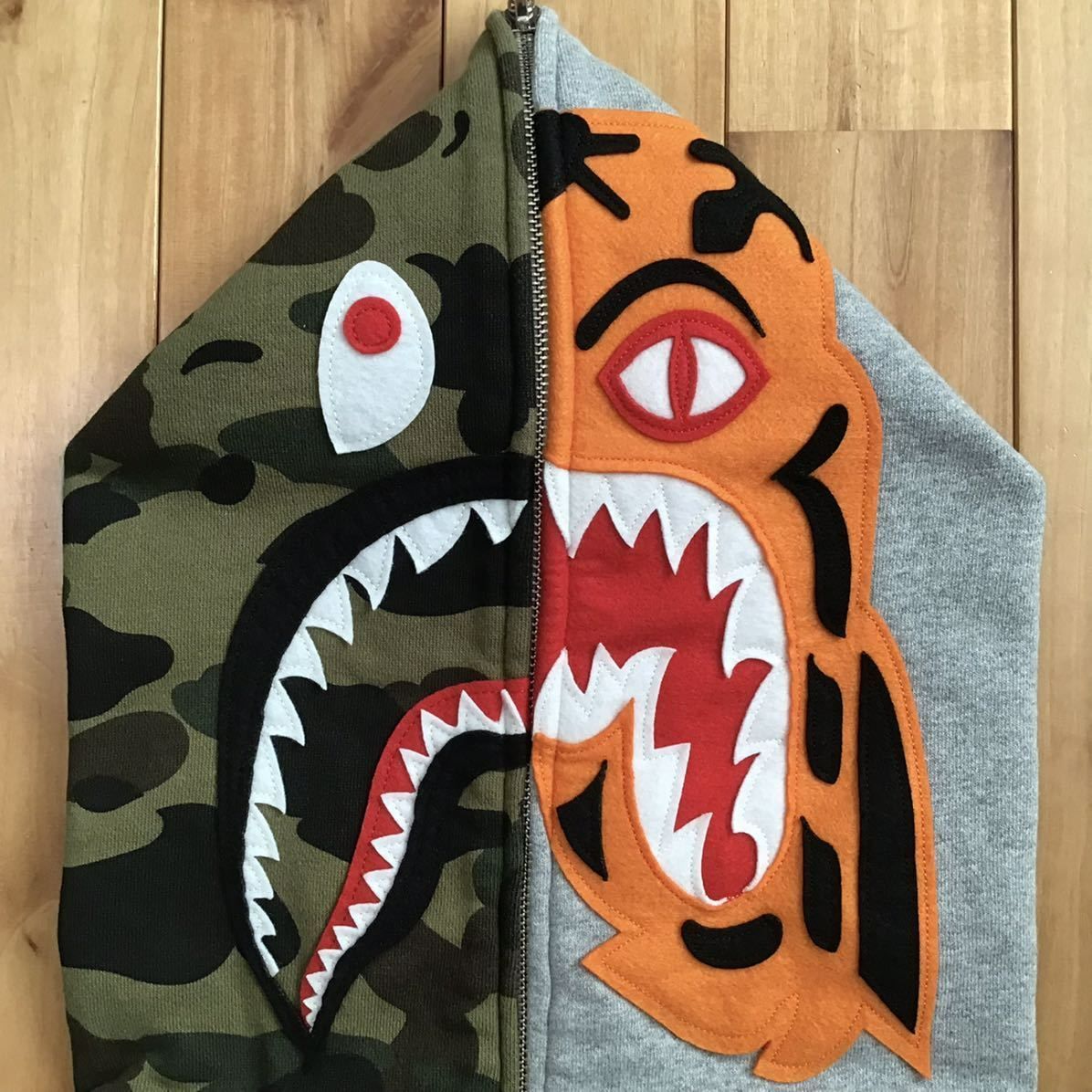 ☆XL☆ Crazy face tiger shark full zip hoodie グレー × 1st