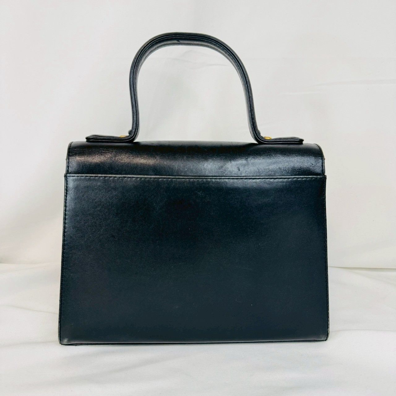 ungaro paris ハンドバッグ 訳アリ品】ウンガロ レザー 2WAY ハンドバッグ ショルダー