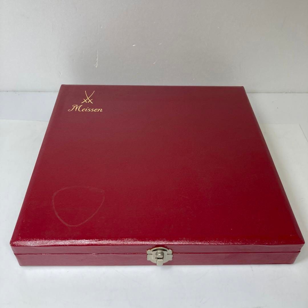 プレート 勇敢な仕立屋