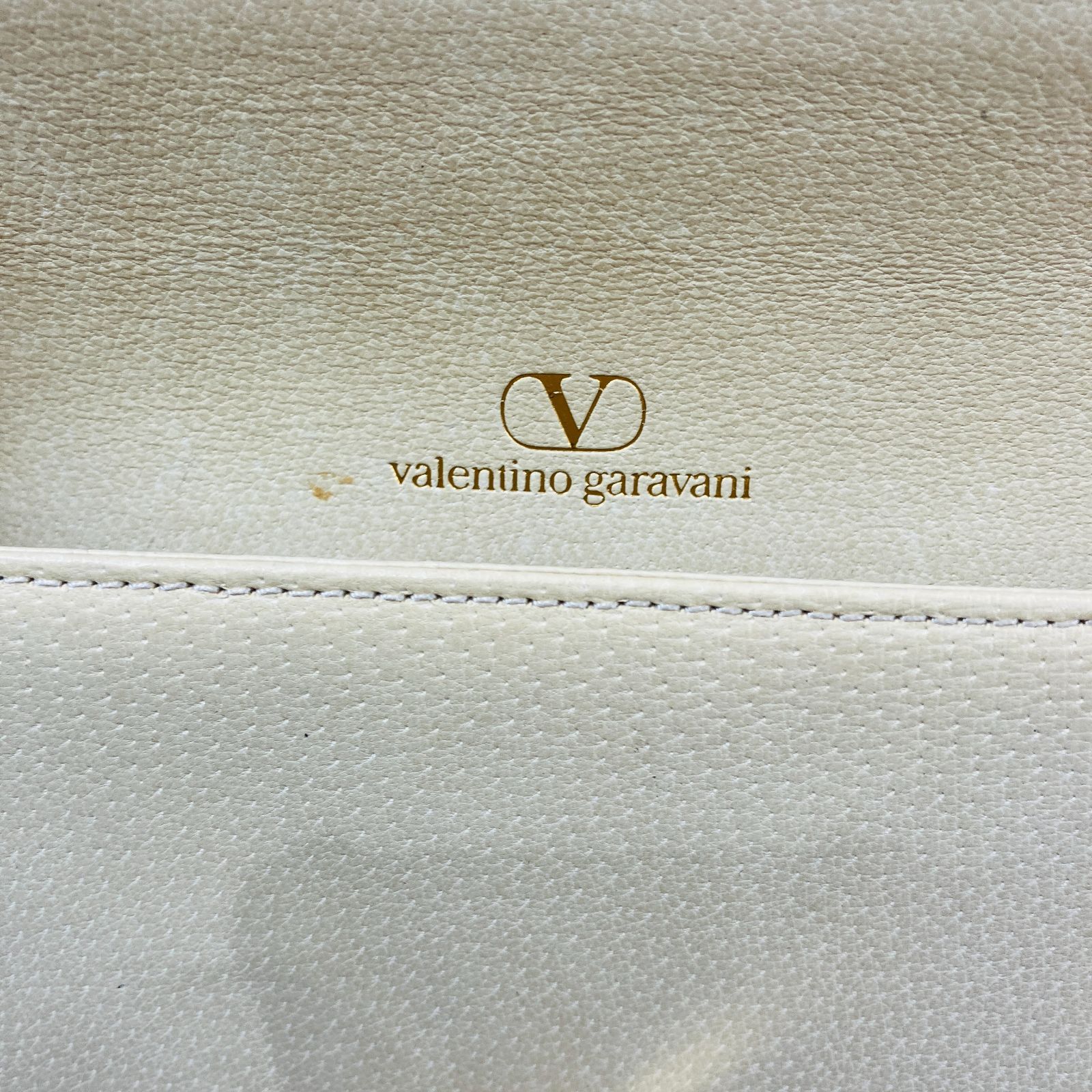 A【ヴィンテージ】パーティーバッグ クラッチバッグ VALENTINO GARAVANI ヴァレンティノ ガラヴァーニ イタリア製 VALENTINO  結婚式 入学式 ドレス 和装バッグ バレンチノ - メルカリ