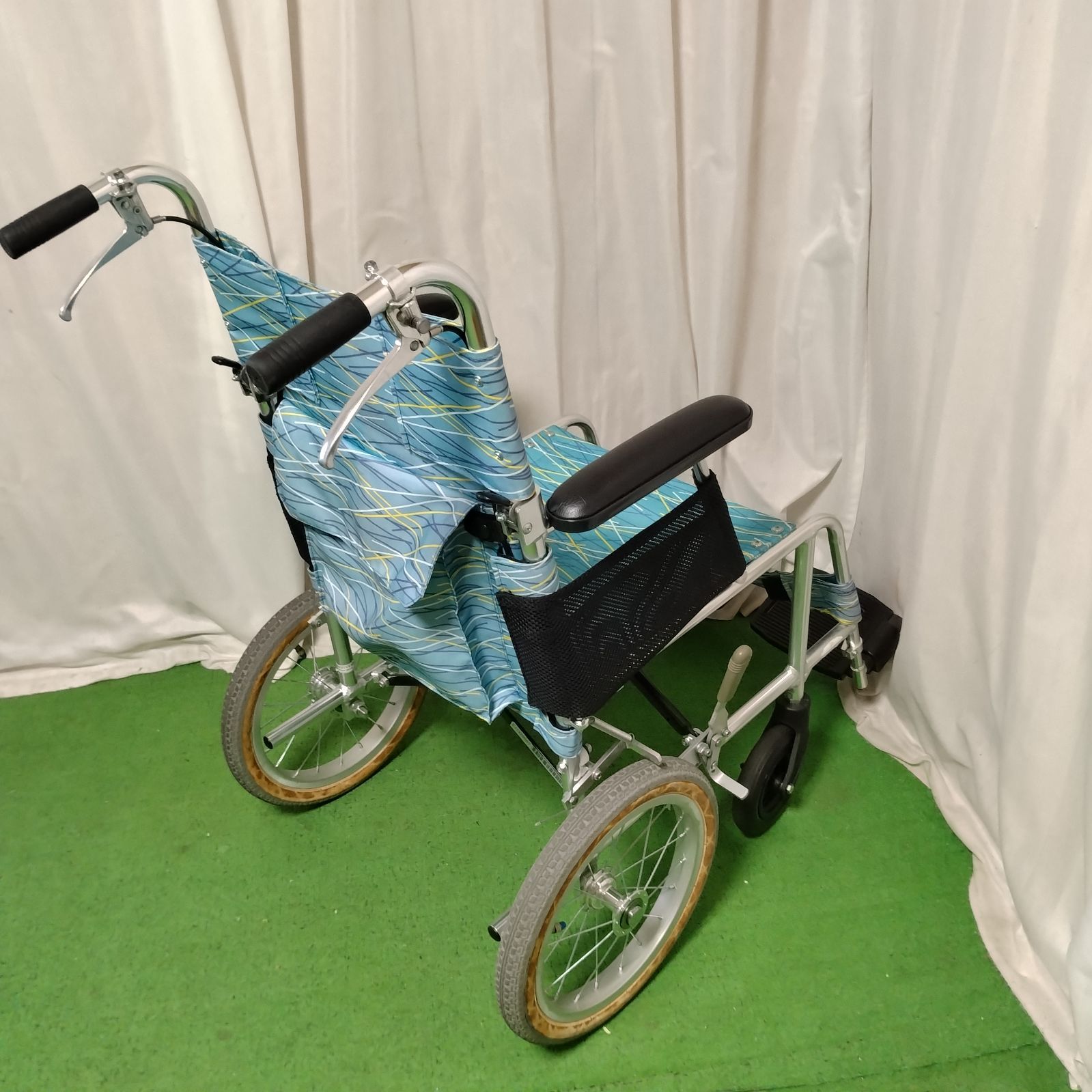 WC-12506 日進医療器 NAH-L 7 超軽量 NISSIN ニッシン 介助型 介助式 車椅子 車イス 車いす 洗浄 消毒済 介護用品