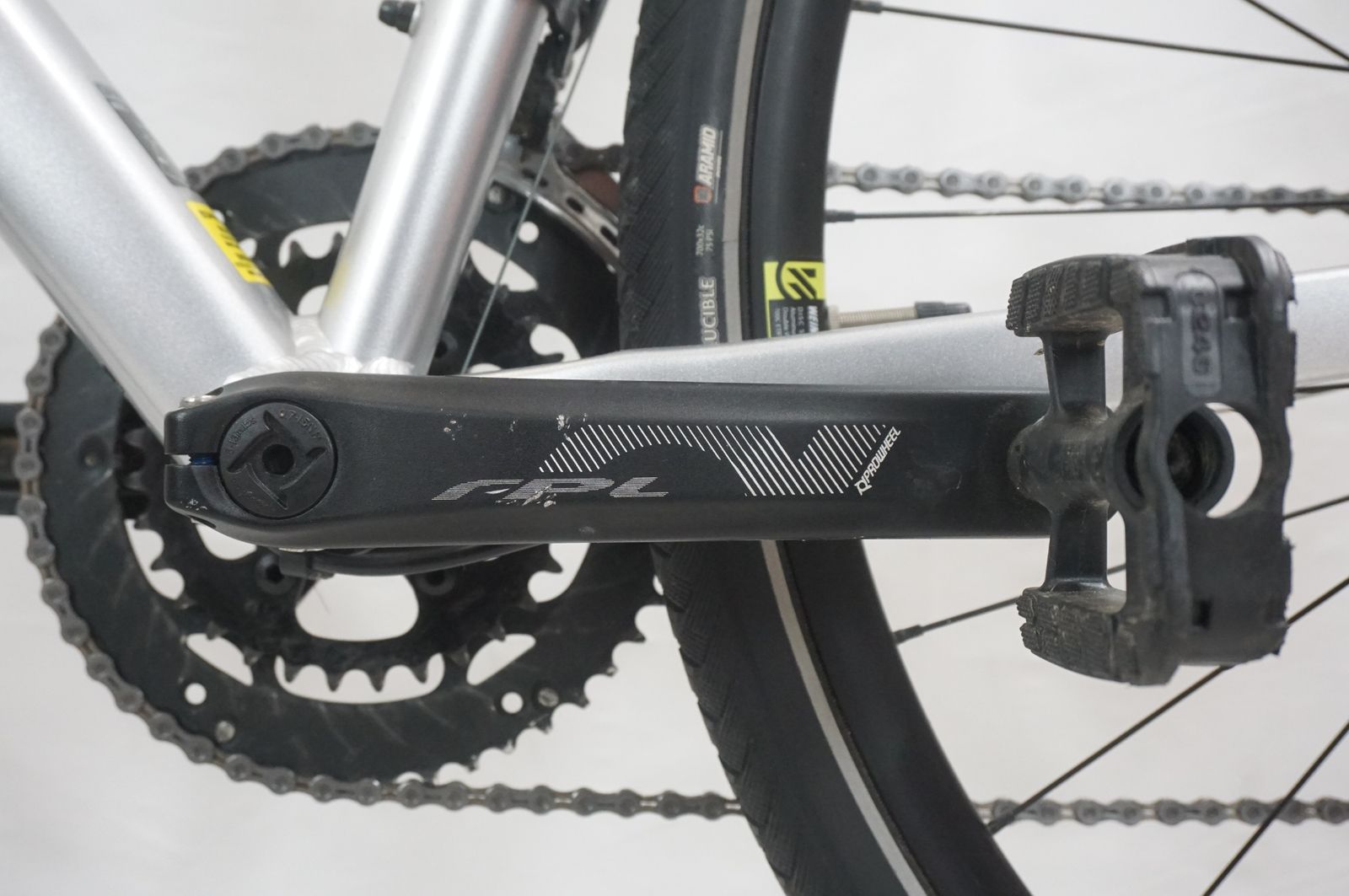 Louis Garneau F3 クロスバイク Louis Garneau F3 クロスバイク ルイガノのクロスバイクシリーズ