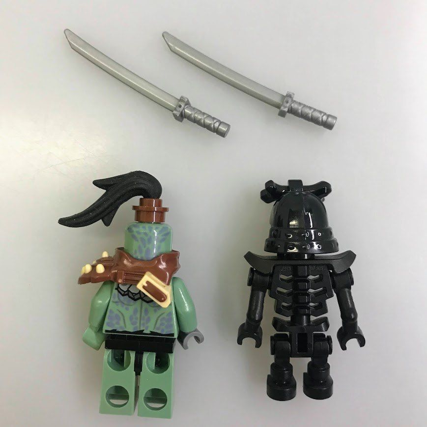 正規品 LEGO レゴ ニンジャゴー ミニフィグ 3個 おまけ付き まとめ売り NH-822 ※NINJAGO 忍者 ドクロ魔法使い マート  よみがえったホネホネアーミー 武器 刀 71722 361 - メルカリ