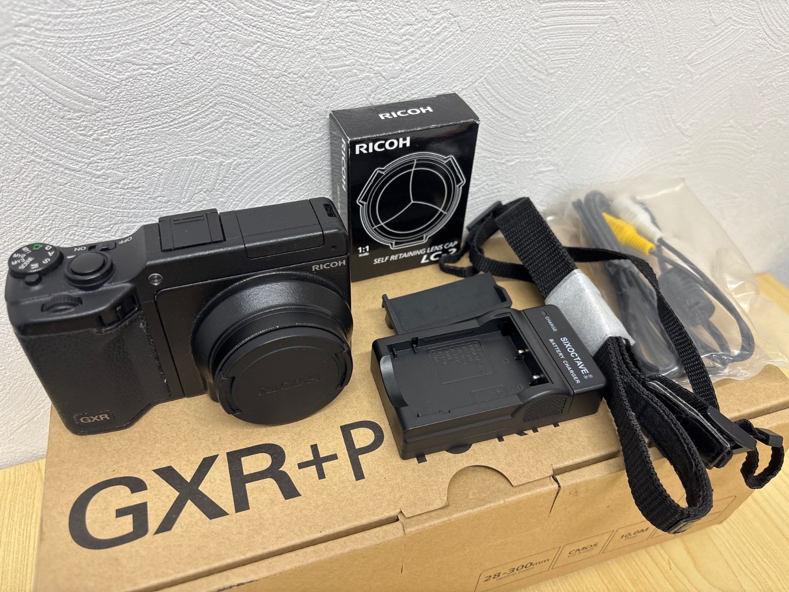 RICOH GXR + P10 KIT デジタルカメラ - メルカリ RICOH GXR + P10 KIT デジタルカメラ - メルカリ