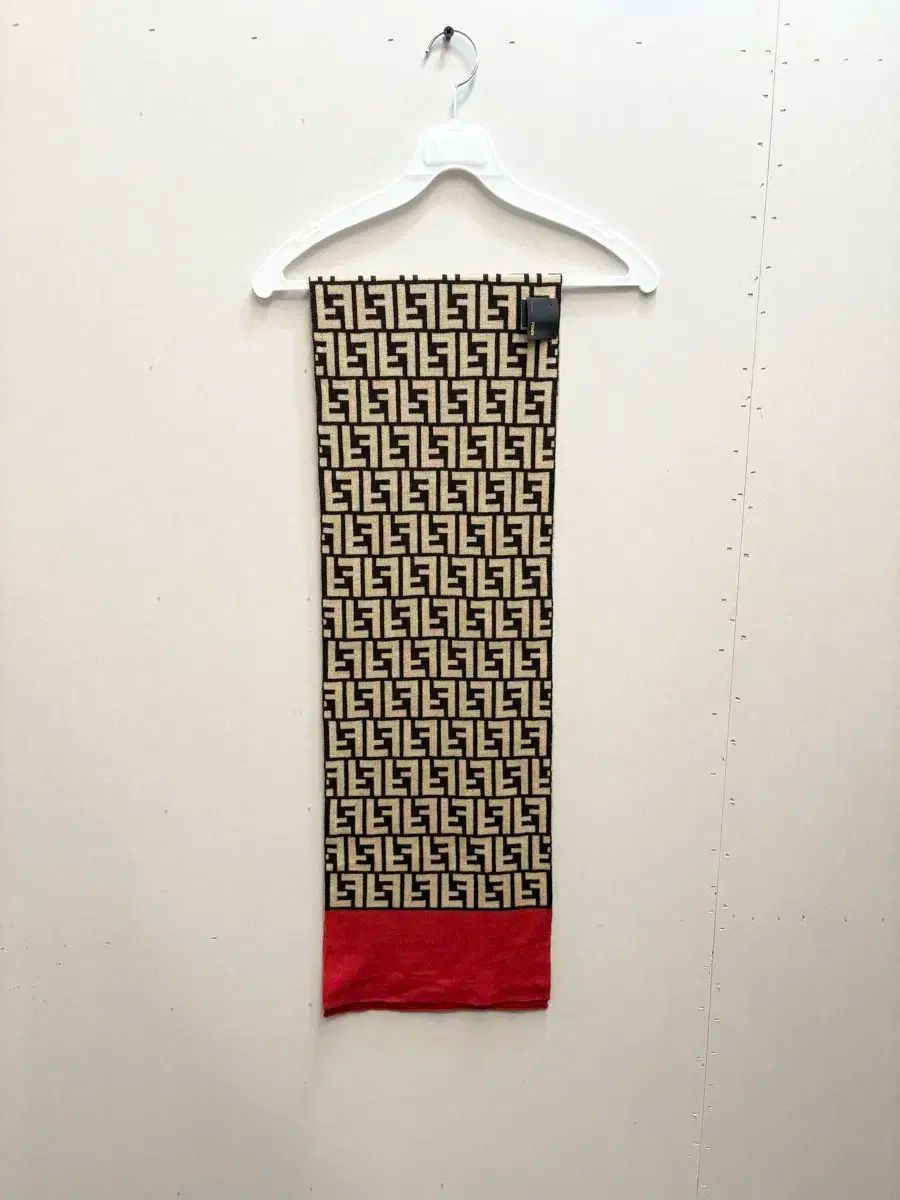 FENDI フェンディ シグニチャー ロゴ マフラー