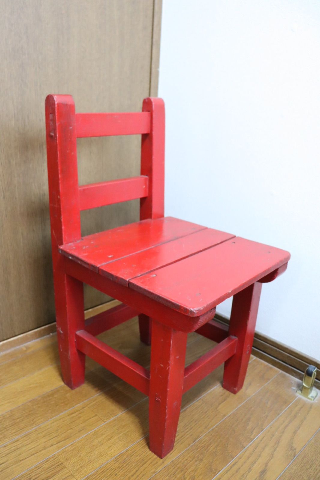 赤い木製学習椅子-0