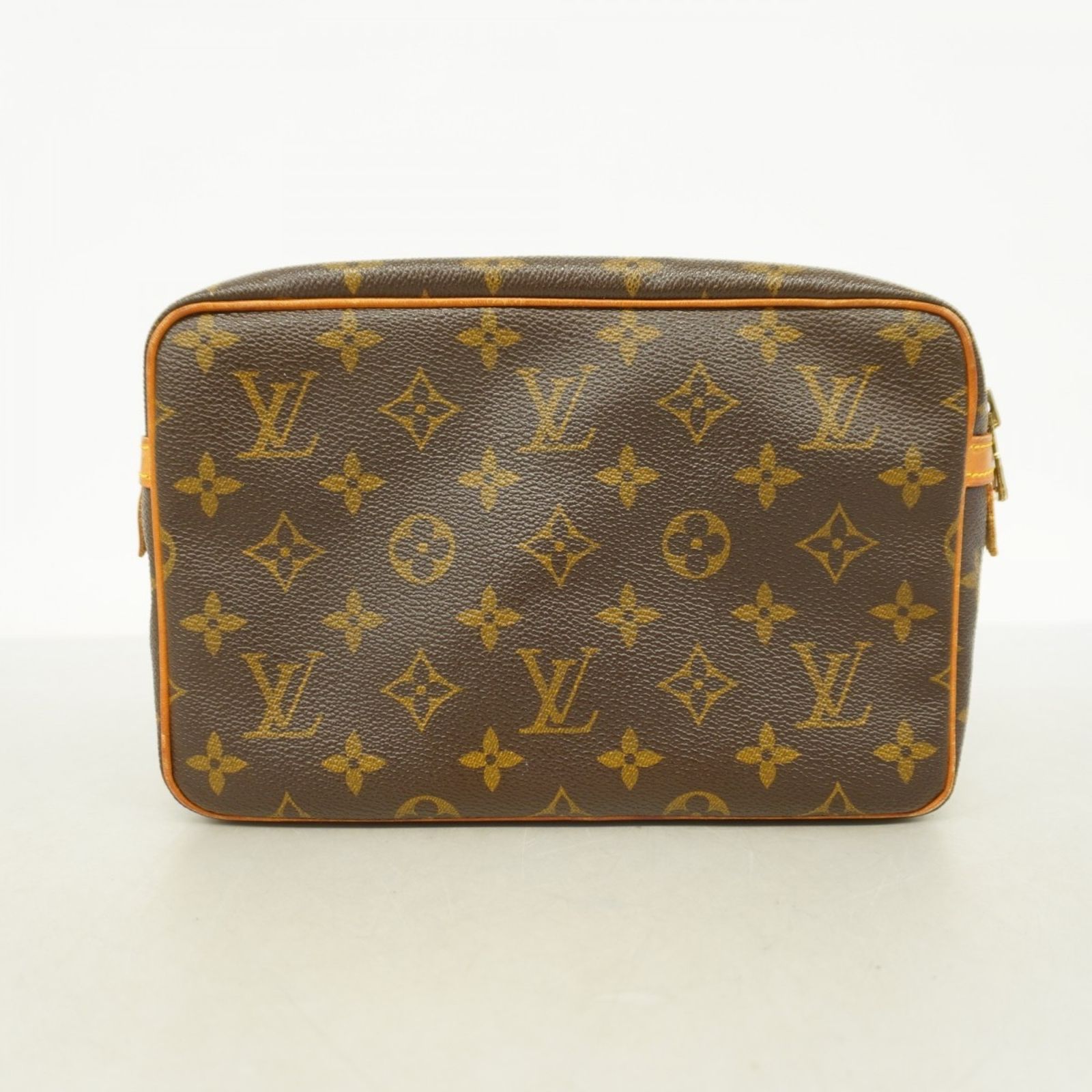 Vuitton ルイ