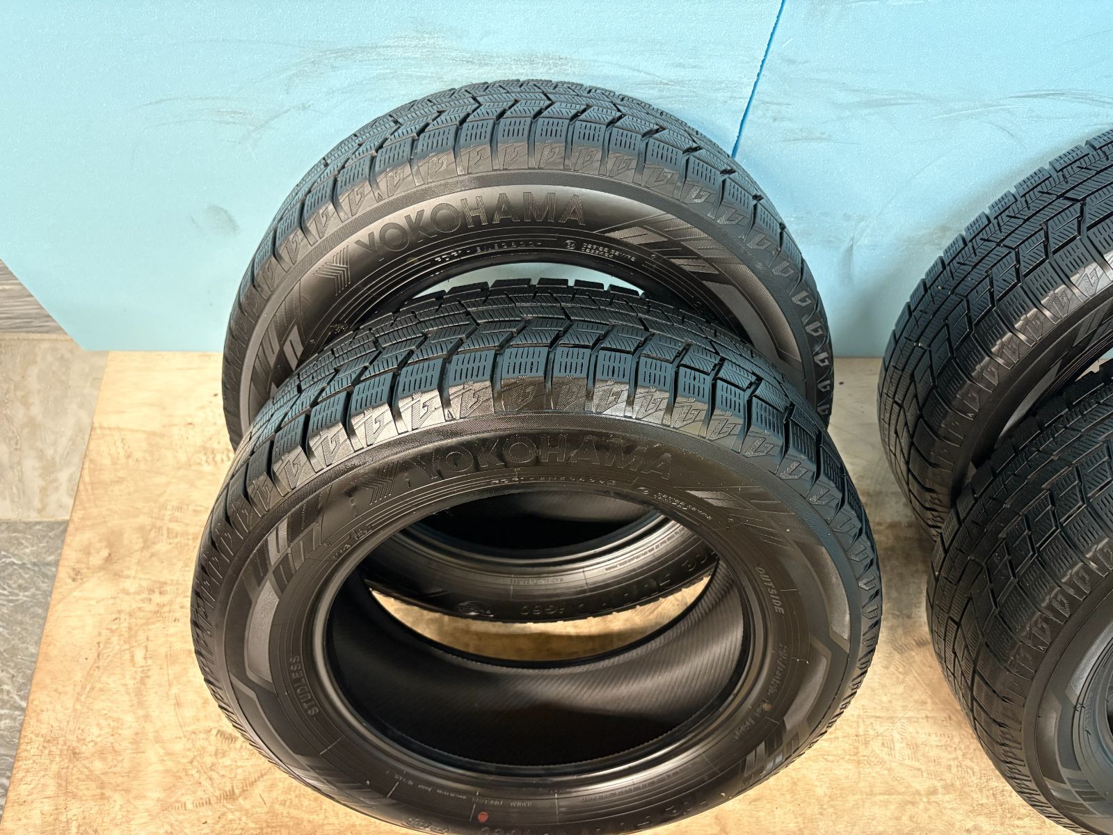 215|60|R16 iG60 スタッドレス YOKOHAMA iceGUARD iG60 16インチ ４本セット R16No9 TRITUETUBI_COM