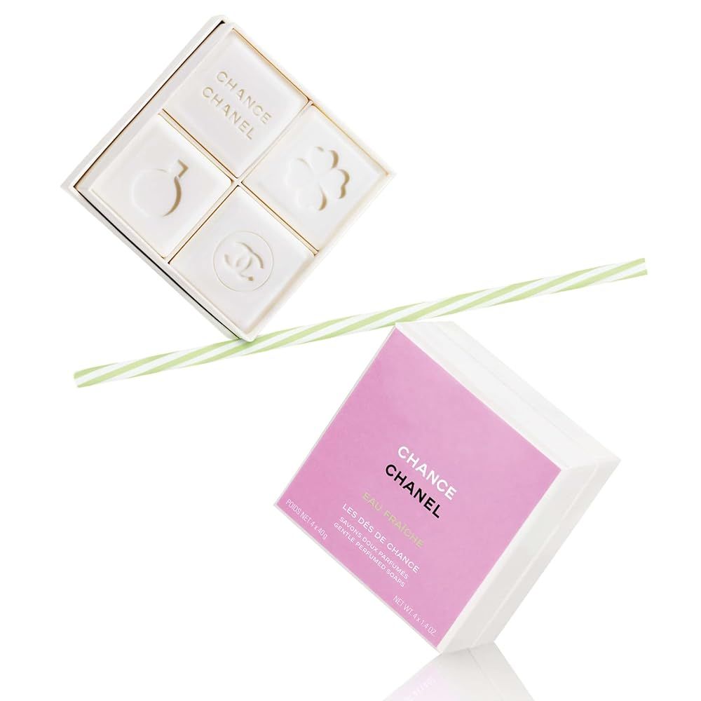 特別限定品　CHANEL Chanel CC Earrings With Strass | Myzah