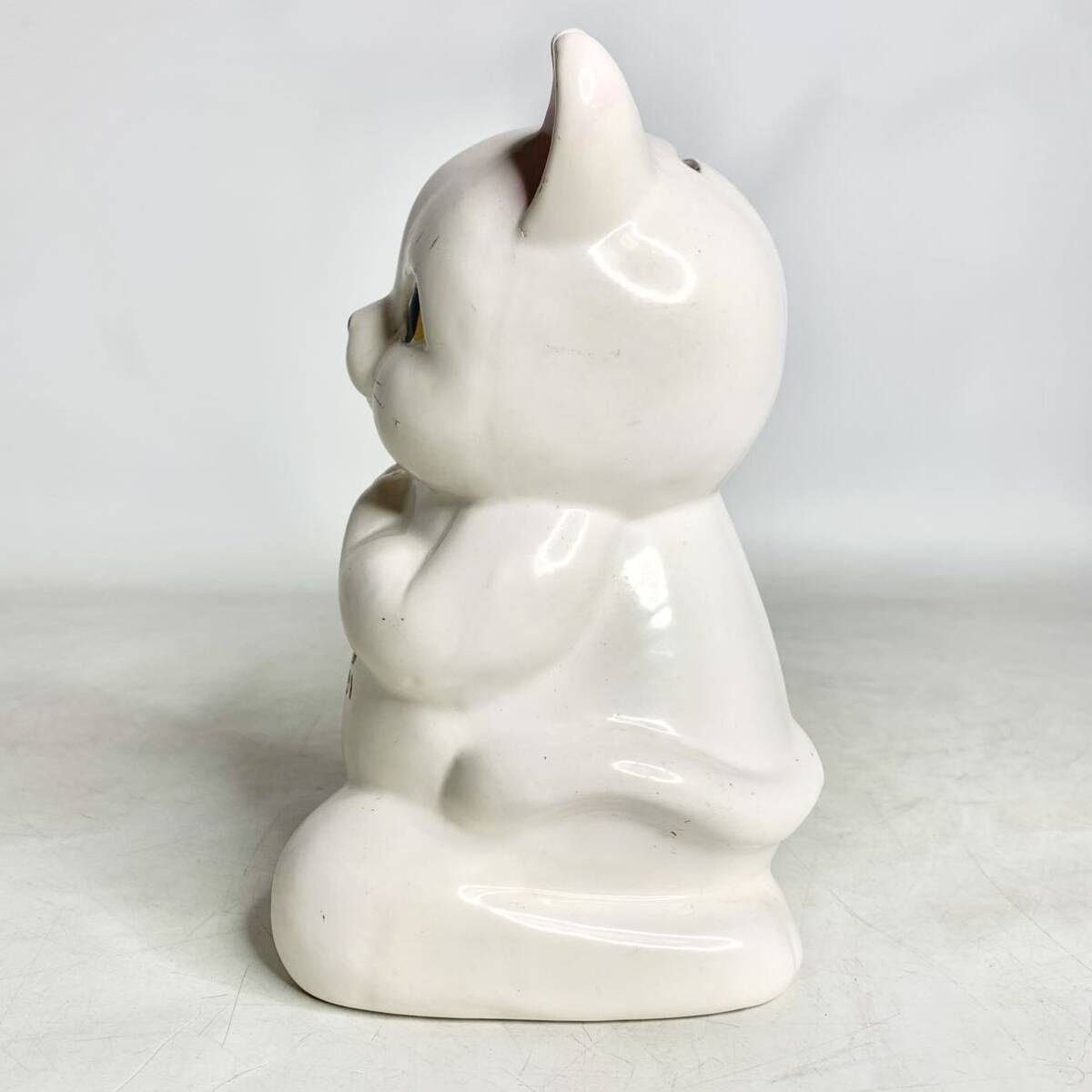 昭和レトロ 招き猫 白猫 陶器 貯金箱 置物 お祈り お願い 笑顔 正座