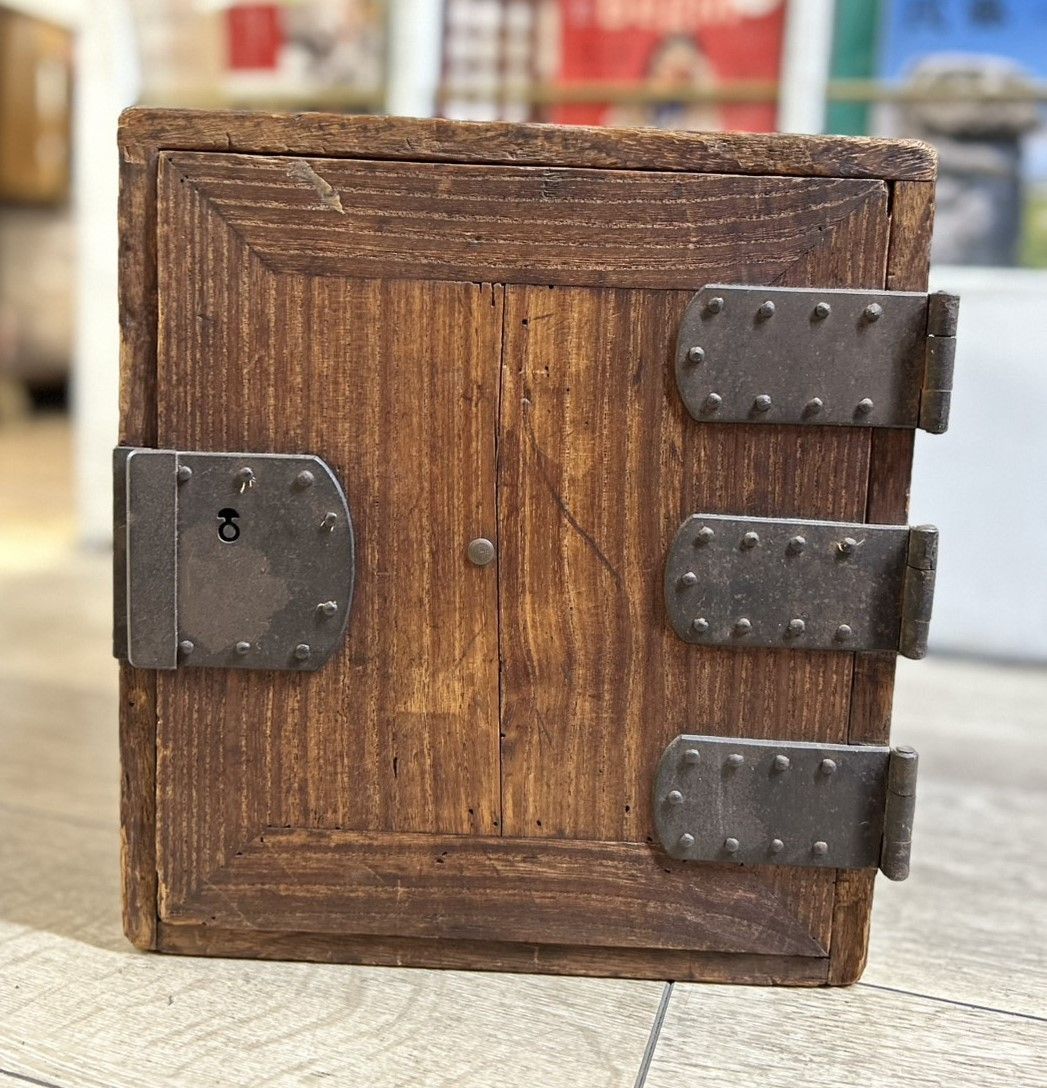 昭和レトロ 扉付3段小引出 アンティーク家具No.8 台東区引取