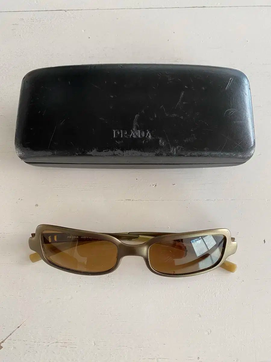 PRADA プラダ ヴィンテージ サングラス ヴィンテージ Prada(プラダ) サングラス - メルカリ