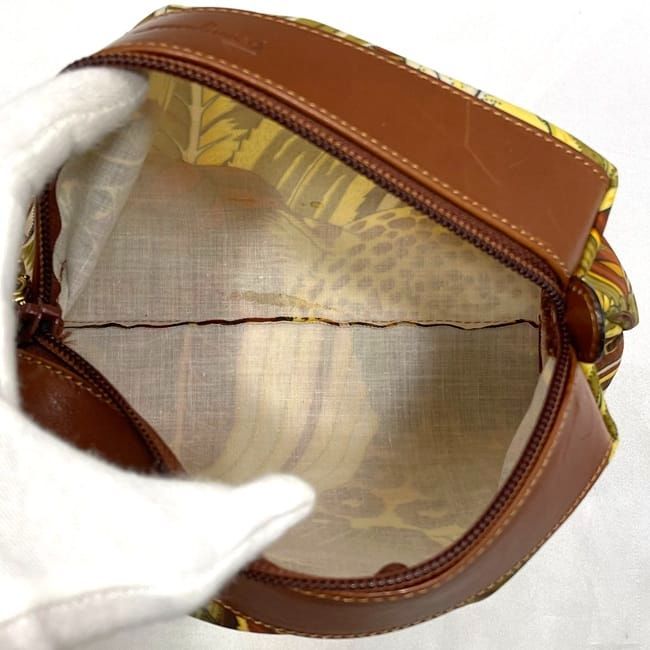 サルヴァトーレフェラガモ ポーチ レザー 本革 ブラウン ゴールド ケース サルヴァトーレ フェラガモ ポーチ ブラウン イエロー 美品