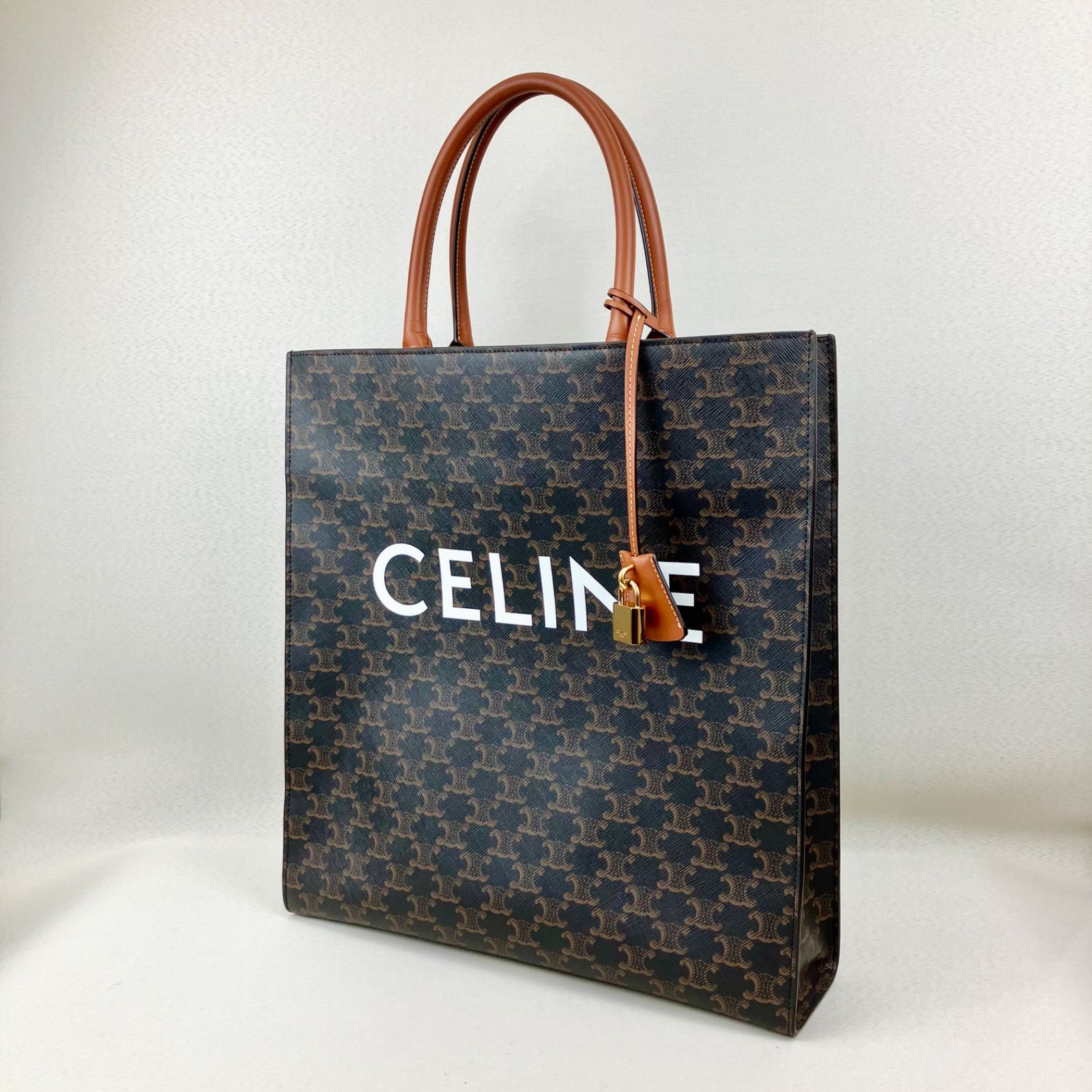 オープニング価格 【美品】CELINE セリーヌ トリオンフ バーティカル カバ ラージ トートバッグ レディース - メルカリ