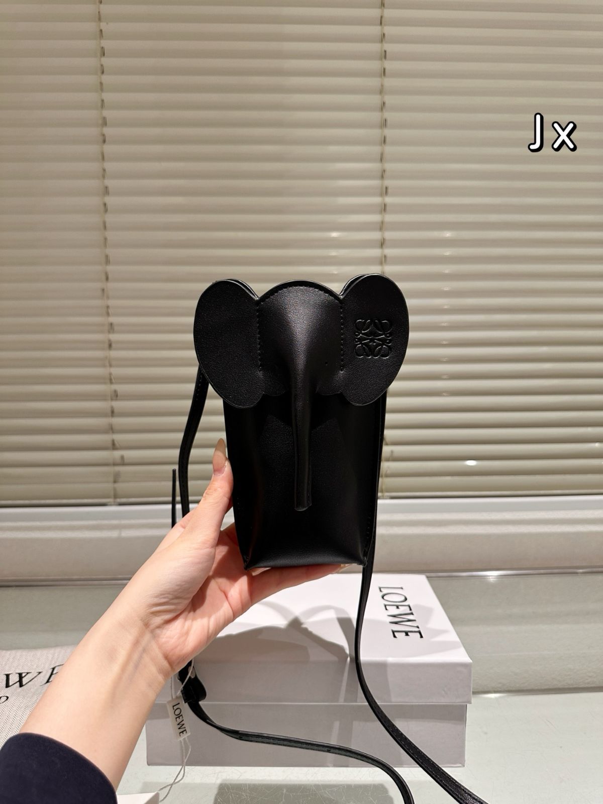 今日 Loewe Elephant Phone Bag | ロエベ エレファント フォン バッグ | 在庫 -WTO輸入1