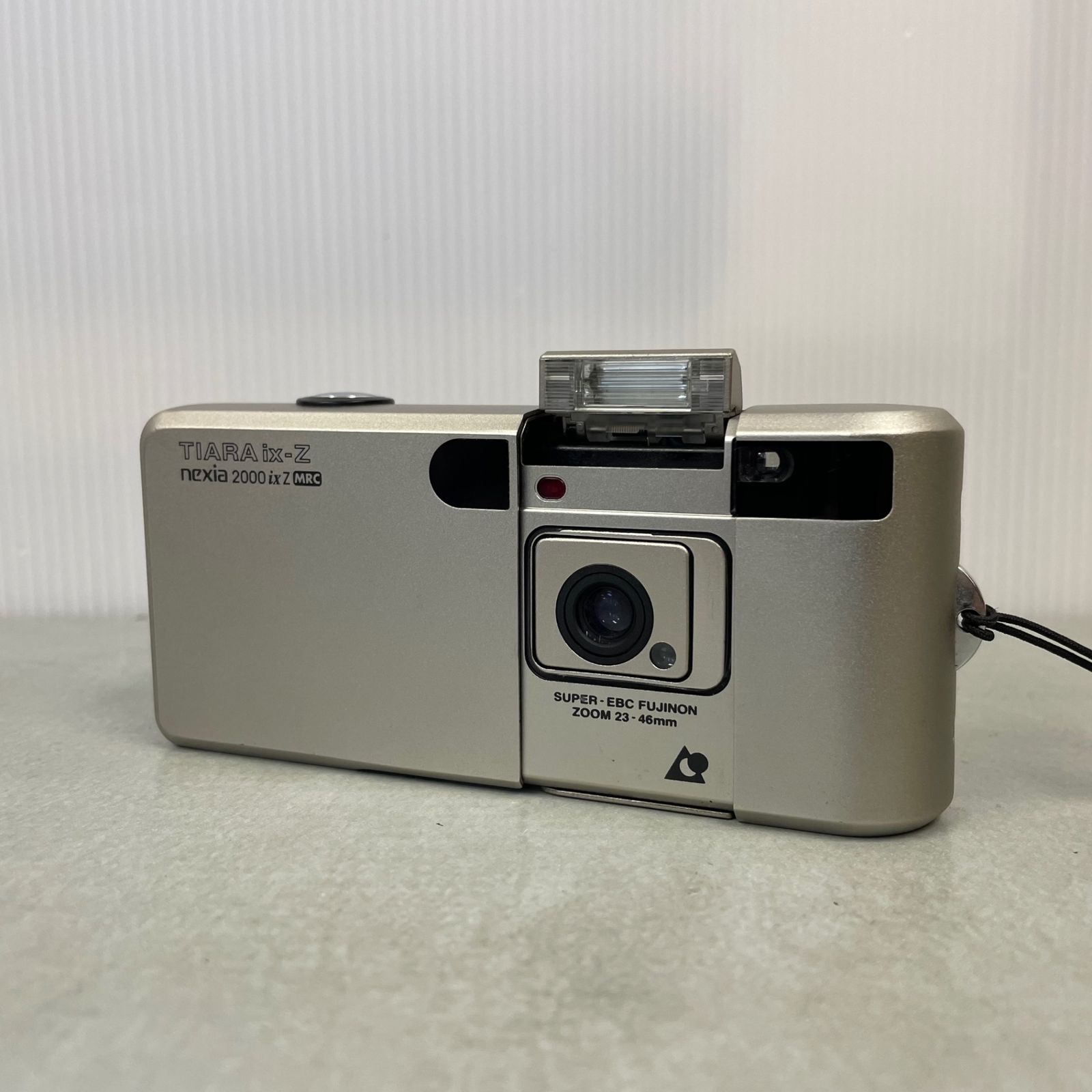 ジャンク品〉FUJIFILM 富士フィルム TIARA ix-Z nexia 2000 ix Z コンパクトフィルムカメラ - メルカリ