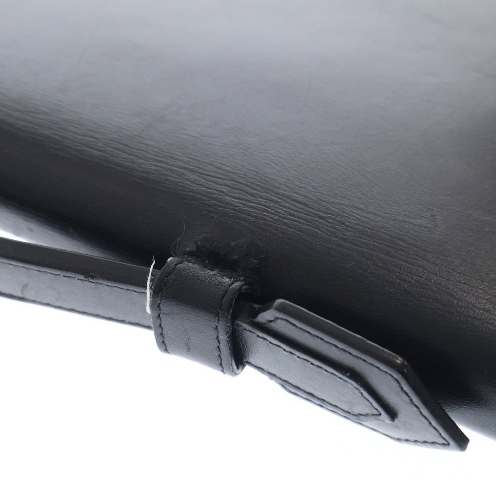 CHRISTIAN LOUBOUTIN (クリスチャンルブタン) スタッズデザイン  