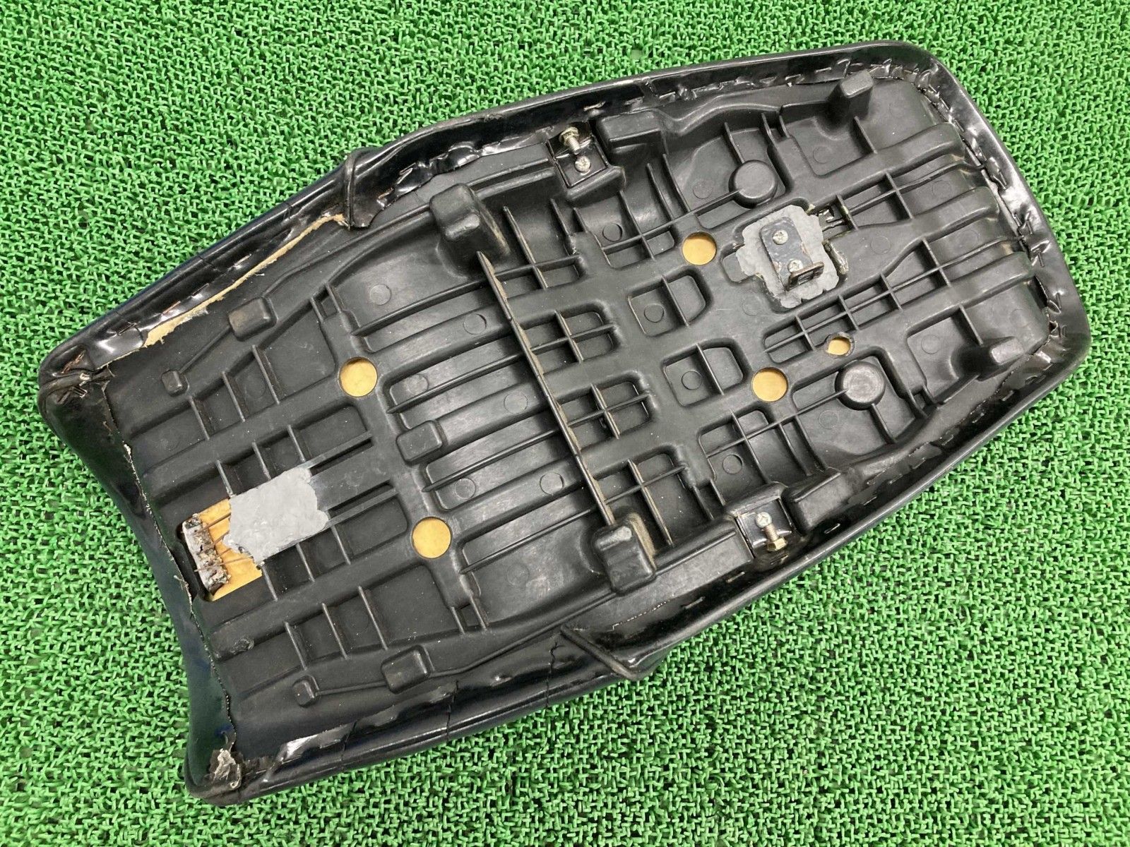 グレーエナメル シートバンド