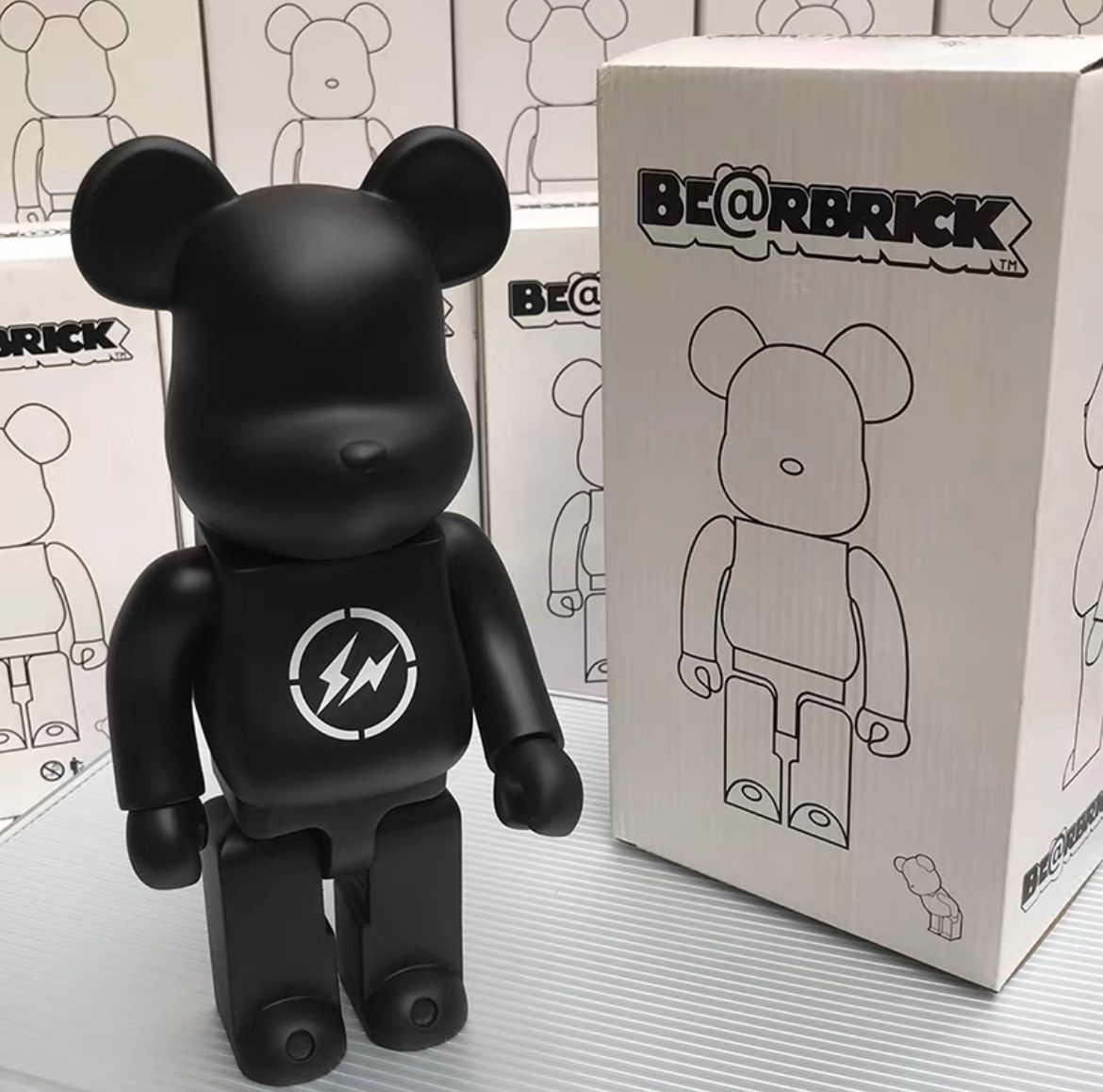 ベアブリック BE@RBRICK ベアブリック×THE CONVENI Fragment design ...