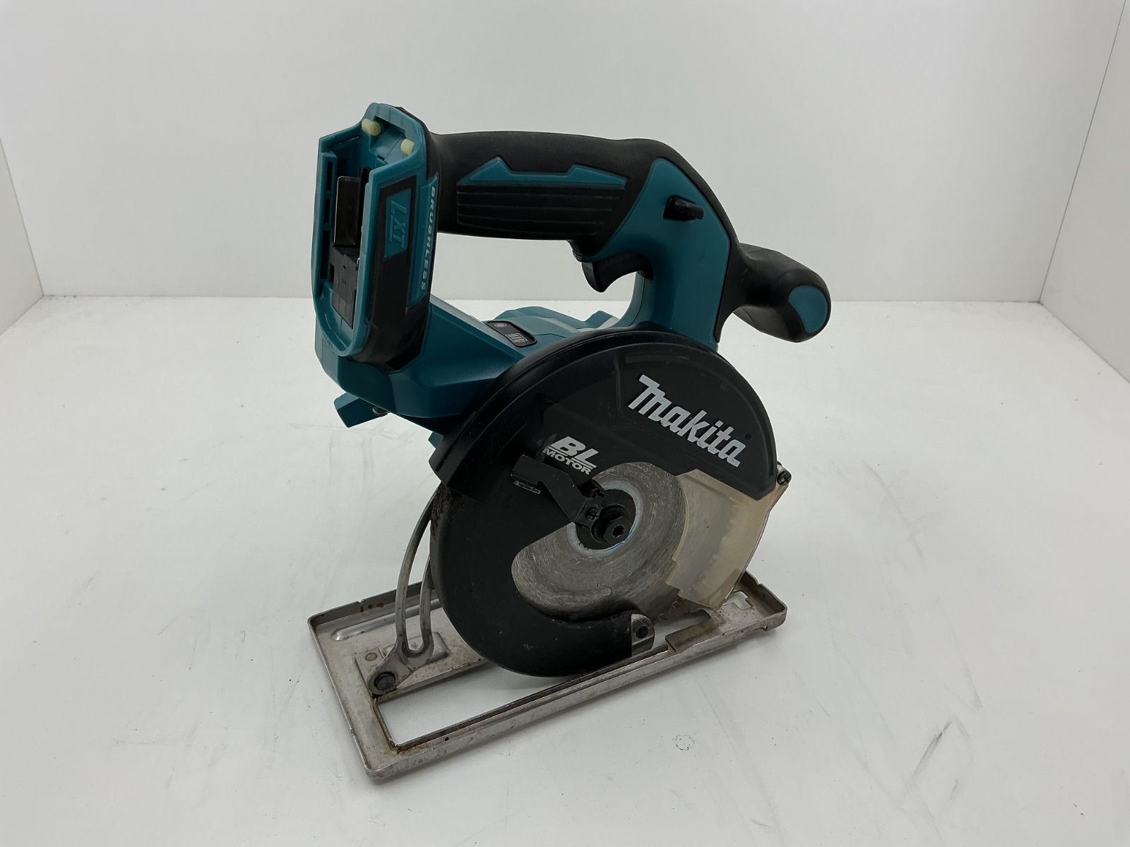 マキタ 18V 150mm充電式チップソーカッタ CS551D 本体+[6.0Ah マキタ 18V 150mm充電式チップソーカッタ CS551D 本体+[6.0Ah