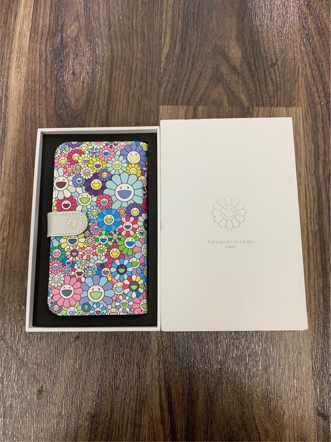 未使用 Murakami Flowers Flower Flip Case 村上隆 カイカイキキ スマホケース 手帳型 フラワー iPhoneケース  手帳型ケース AAA 0625-1A5【中古】 - メルカリ