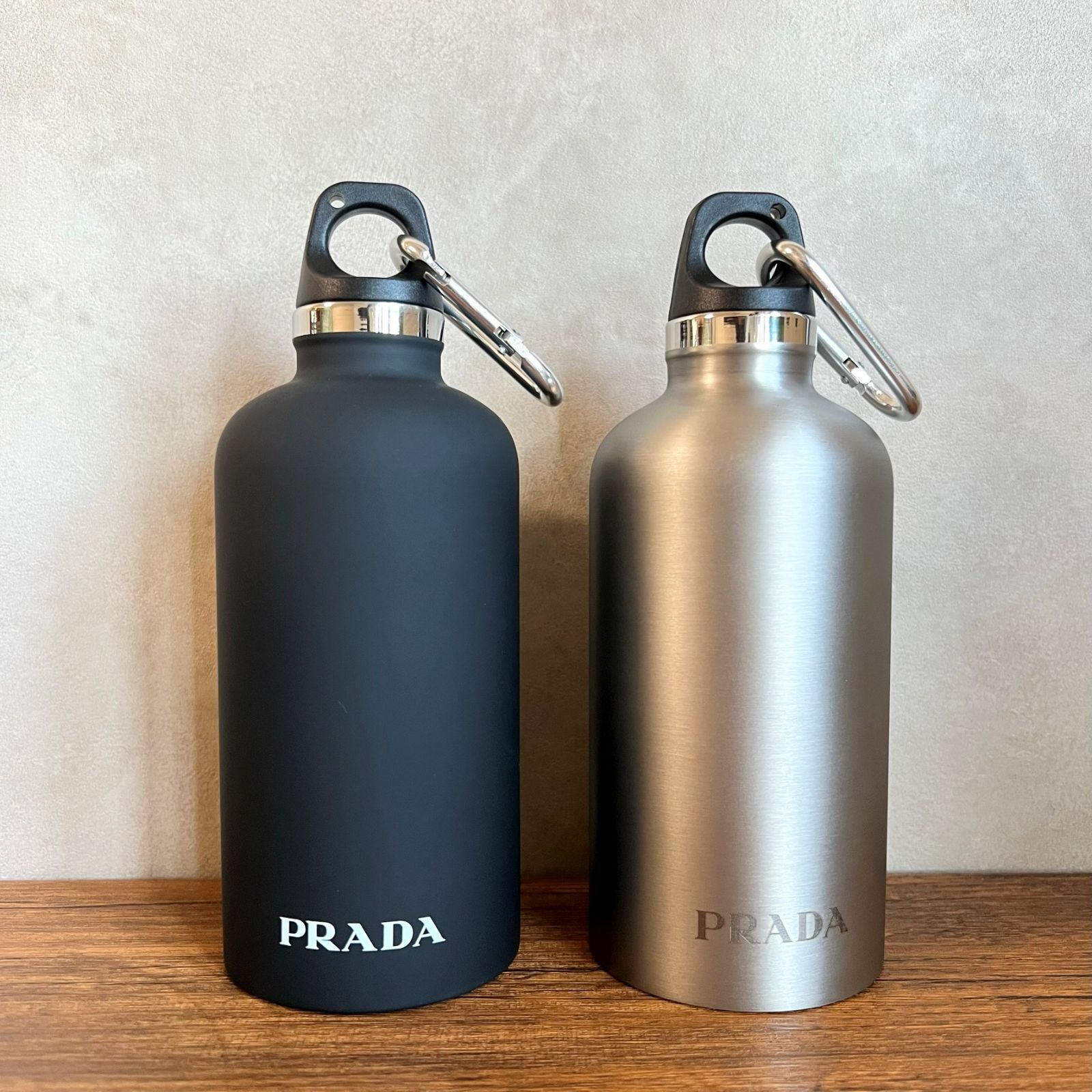 プラダ水筒（新品未使用正規品）期間限定セール中 新品未使用 PRADA プラダ ウォーターボトル タンブラー 水筒