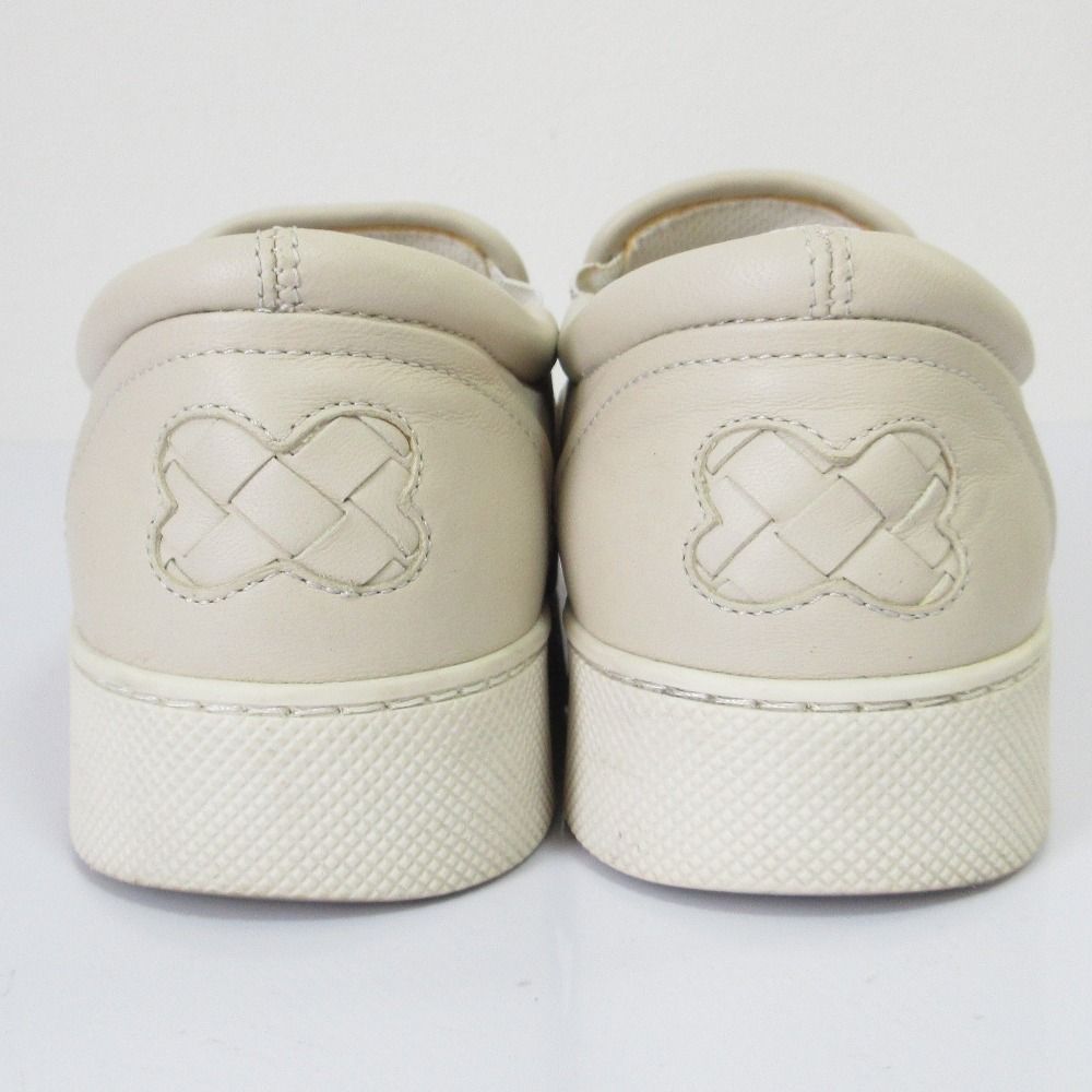 ベージュ レディース