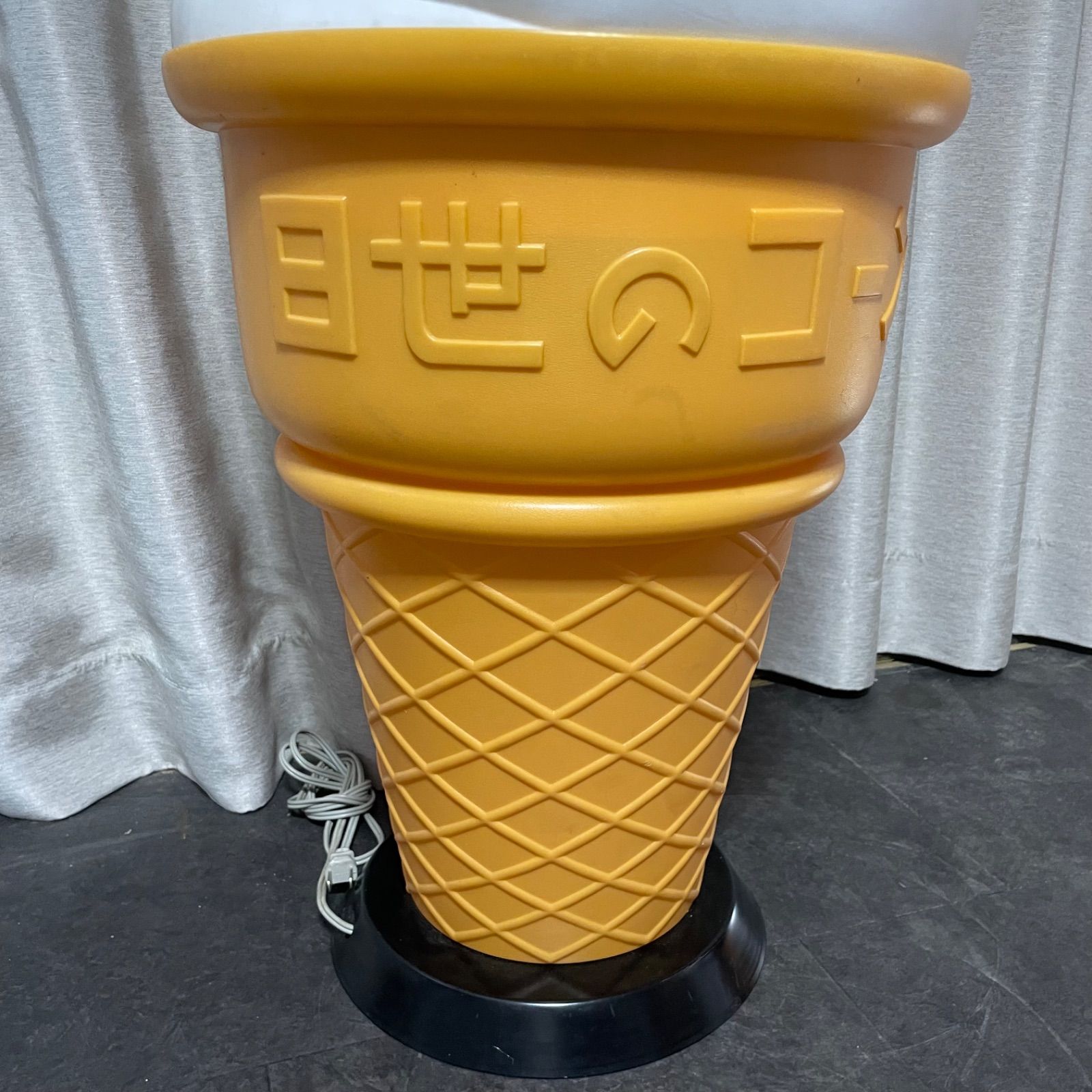 ソフトクリーム　電飾看板　日世コーン　業務用 ソフトクリーム 看板 照明 電飾看板 業務用 アイス 日世のコーン