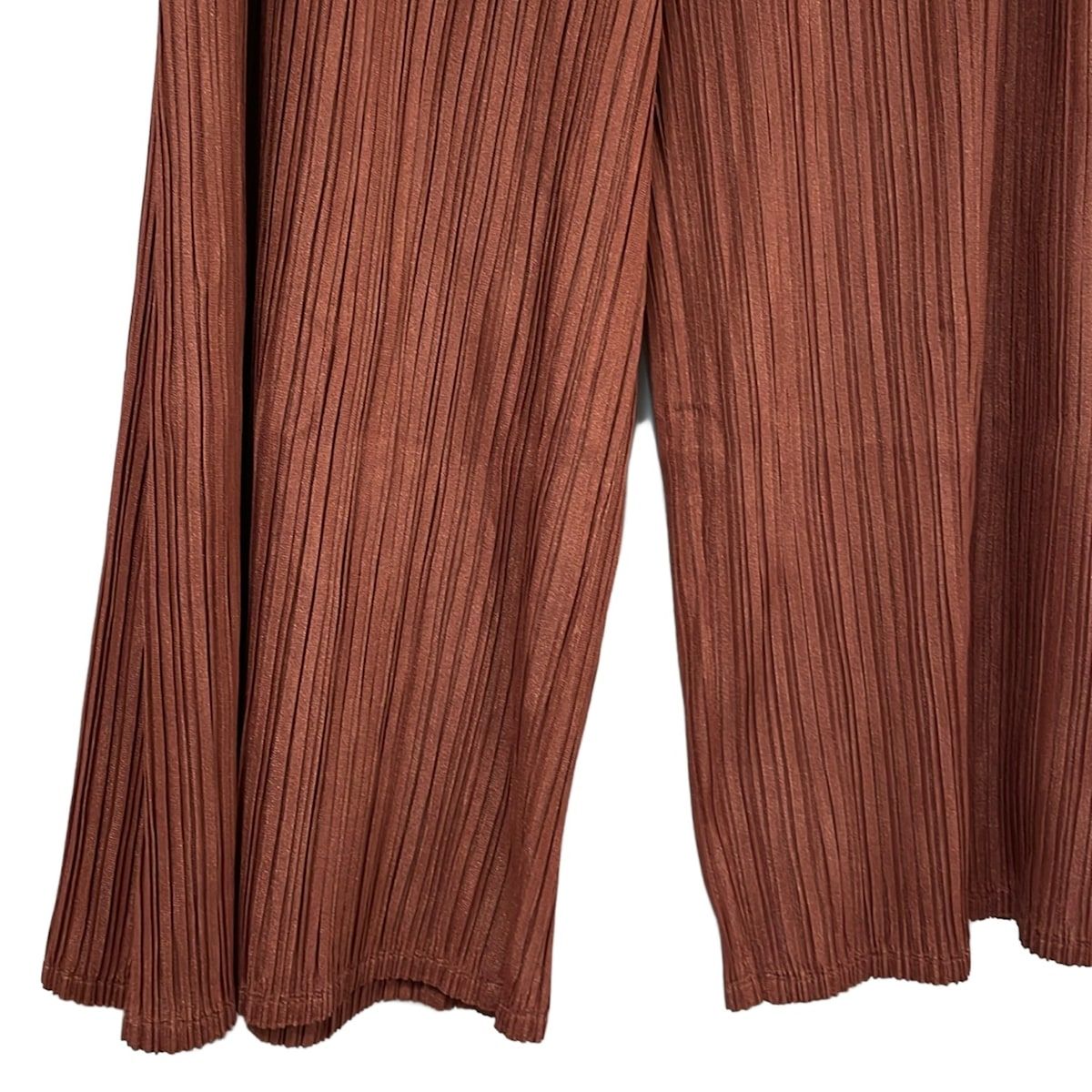 PLEATS PLEASE フルレングスパンツ サイズ2 ブラウン系 PLEATS PLEASE フルレングスパンツ サイズ2 ブラウン系 PLEATS