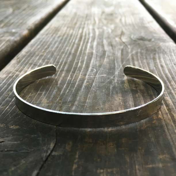 まほろばshop　平打ちバングル 平打ちバングル シルバー メンズ アクセサリー KO - メルカリ