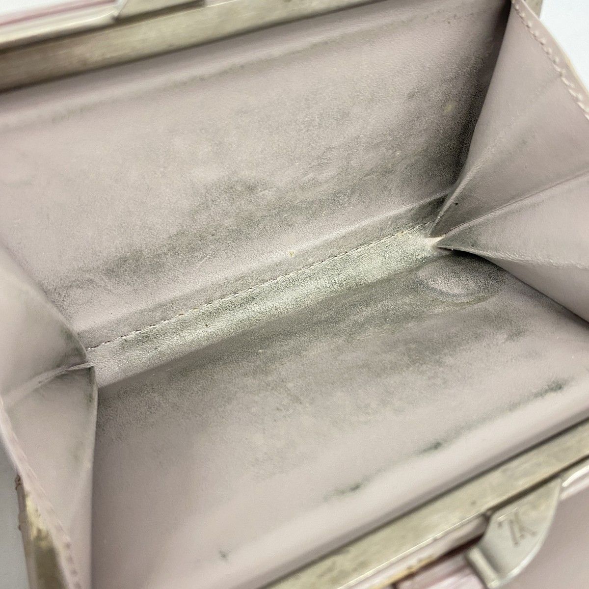 ポルトモネビエヴィエノワ M6324B