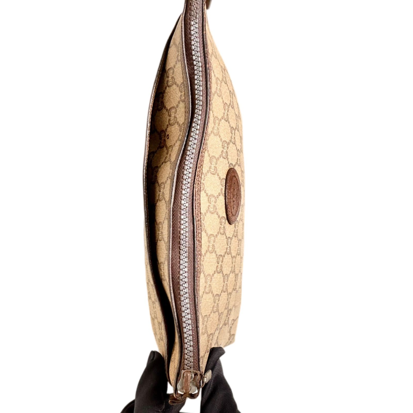 GUCCI　グッチ　オールドグッチ　クラッチバッグ　ポーチ　GG柄　ブラウン GUCCI グッチ オールドグッチ クラッチバッグ ポーチ GG柄