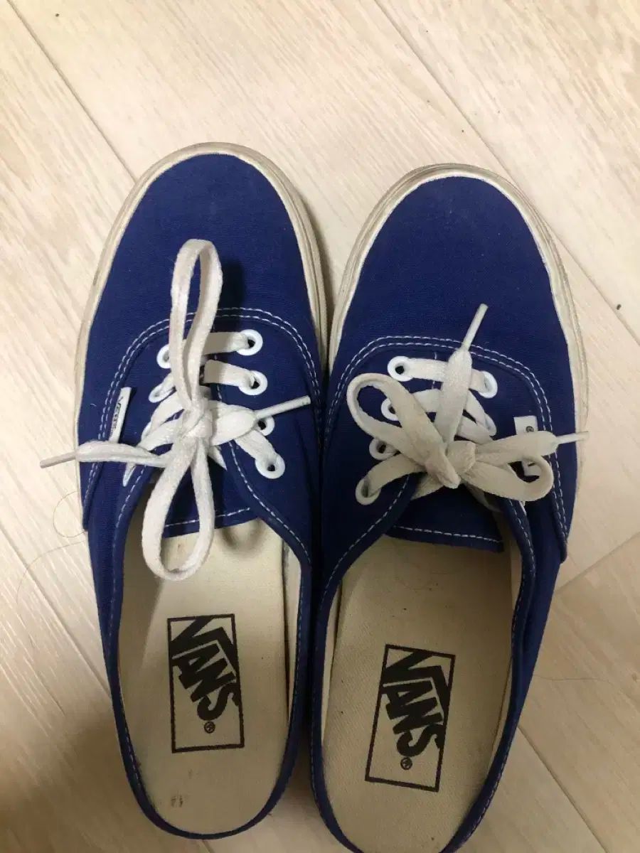 【雷市場（ポンジャン）商品韓国直送】 VANS(バンズ) オーセンティック ミュール ブルー 235