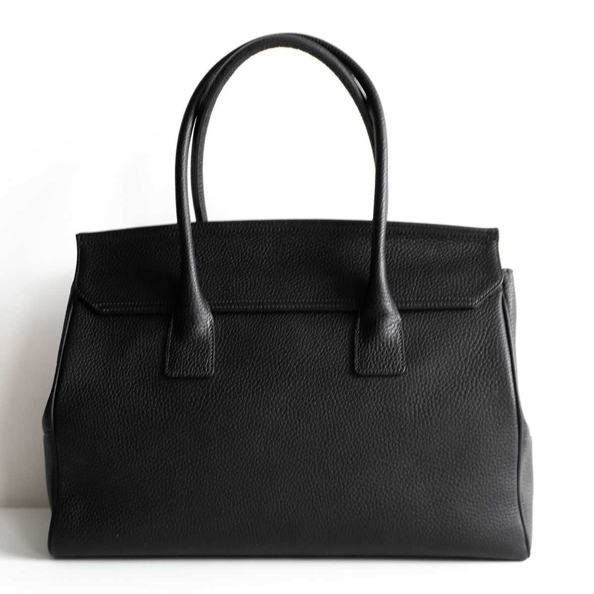 TOFF＆LOADSTONE トートバッグRoof button (M) 極美品】 TOFF&LOADSTONE 【Roof button/Mサイズ】ブラック トフ
