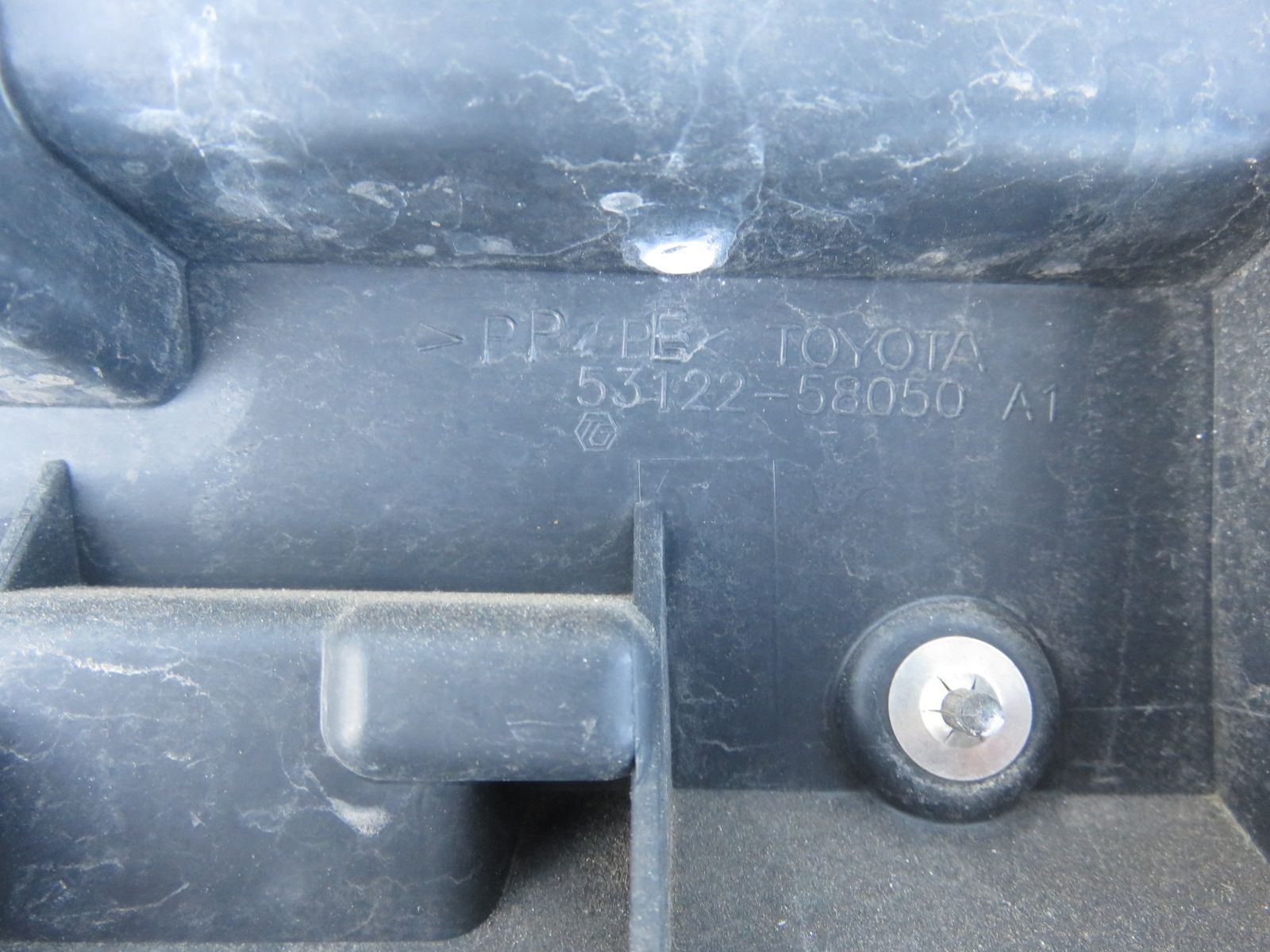 SFC2324 ヴェルファイア 20系前期 フロントグリル ラジエターグリル 純正 53122-58050 ANH20W ANH25W GGH20W GGH25W カメラ付