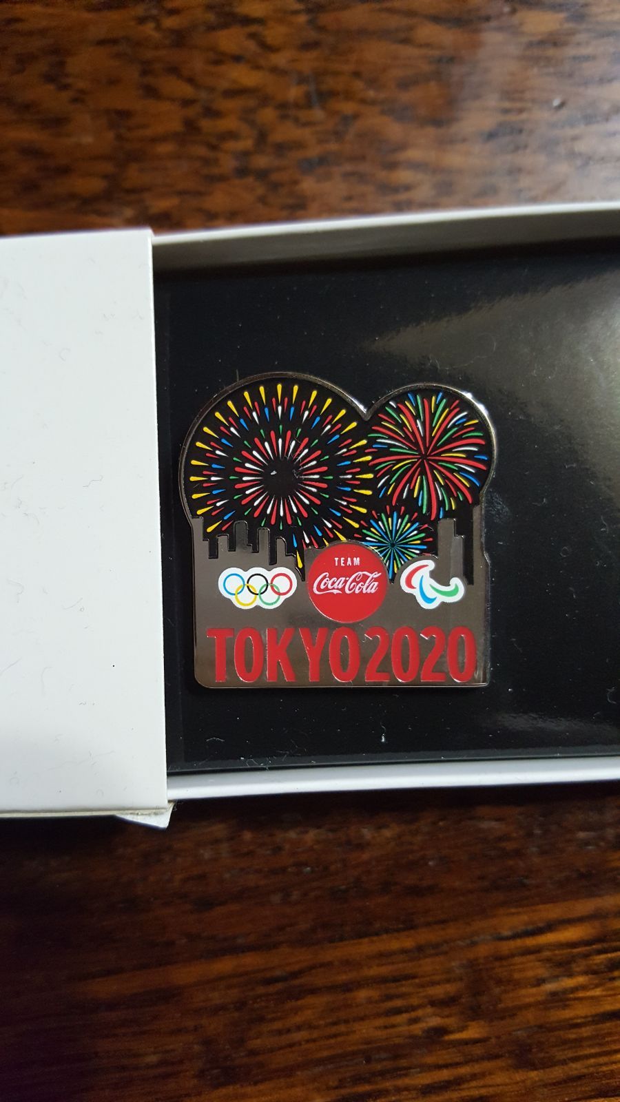 【未使用・箱付き】 TEAM Coca-Cola 東京2020 非売品ピンバッジ TEAM Coca Cola 東京2020記念ピンバッジ コカ・コーラ 非売品 - メルカリ