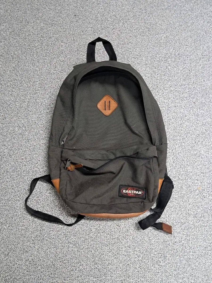 EASTPAK イーストパック