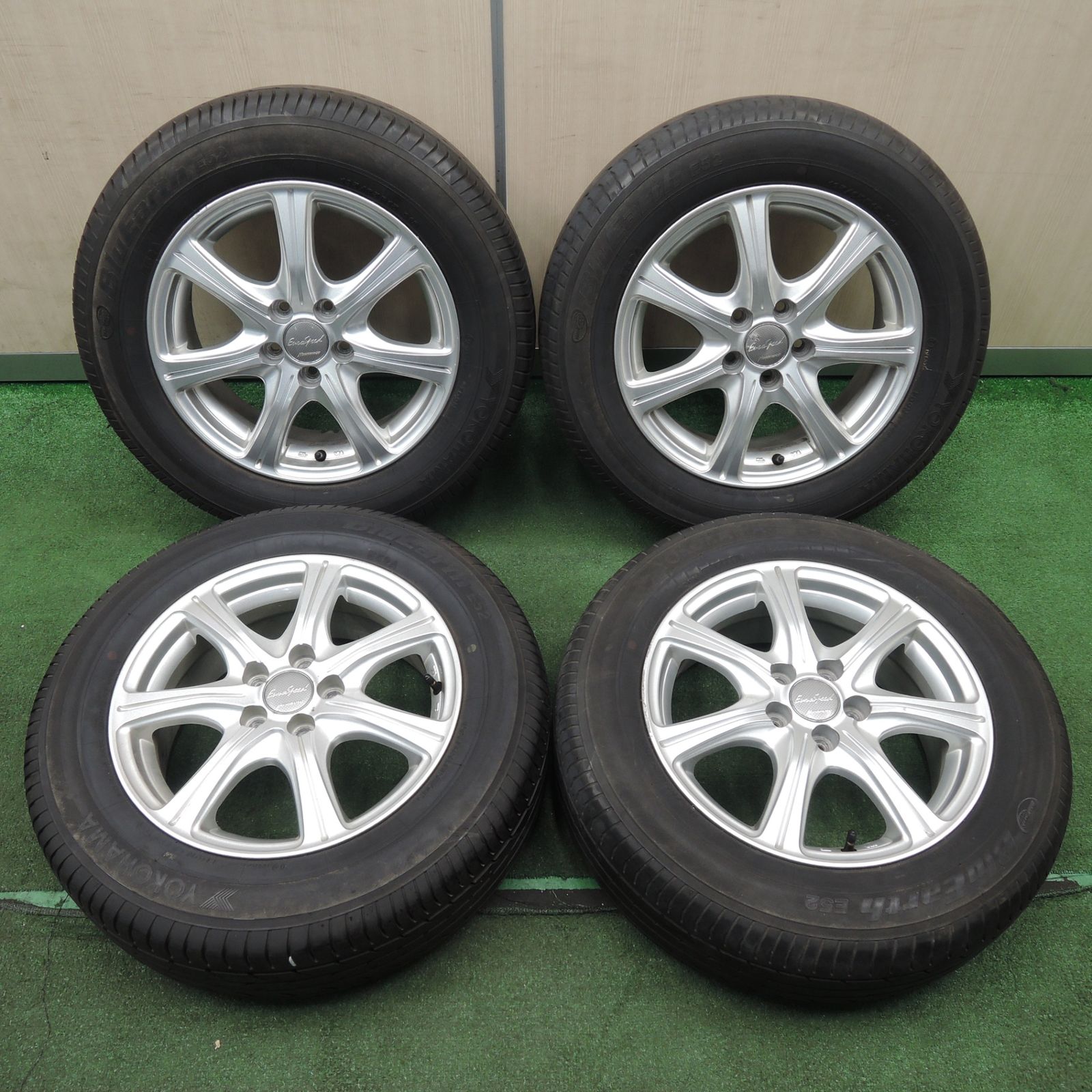 *送料無料* バリ溝！9分プリウス等 195/65R15 ヨコハマ ブルーアース E52A EuroSpeed MANARAY SPORT PCD100/5H4030504NJノ