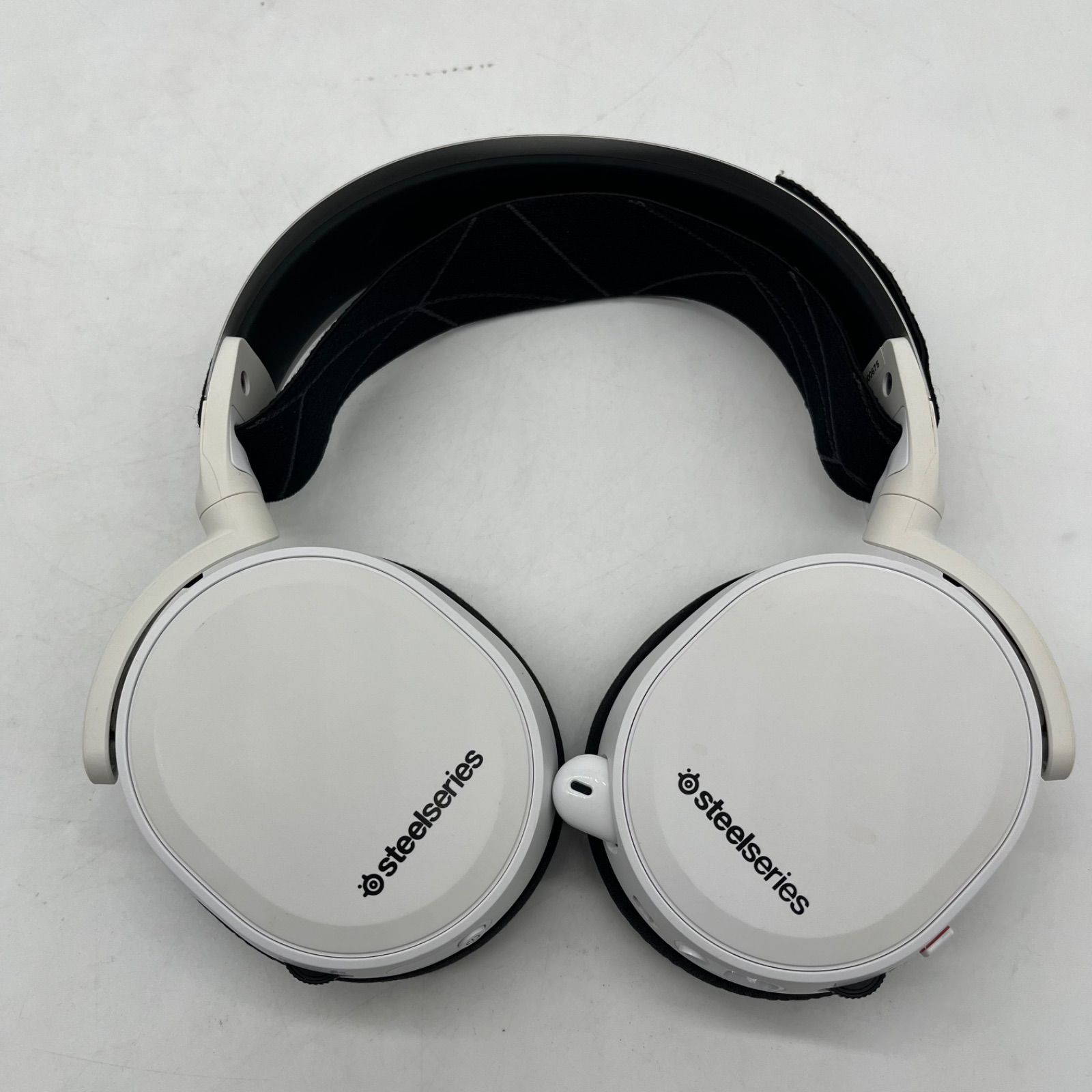 SteelSeries ゲーミングヘッドセット ワイヤレス 無線 密閉型 ロスレス