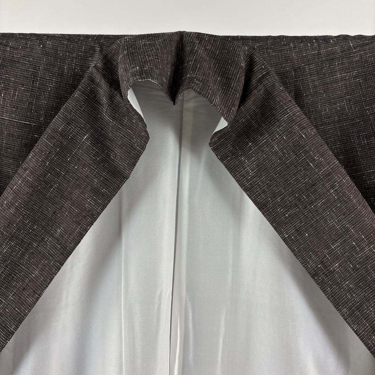 今なら全品送料無料！ 塩沢紬 身丈155.5cm 裄丈66.5cm M 袷 星野織物株式会社 落款 格子 焦茶色 正絹