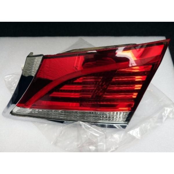 トヨタ純正新品クラウン用 右側 テールランプ レンズ＆ボディー RH