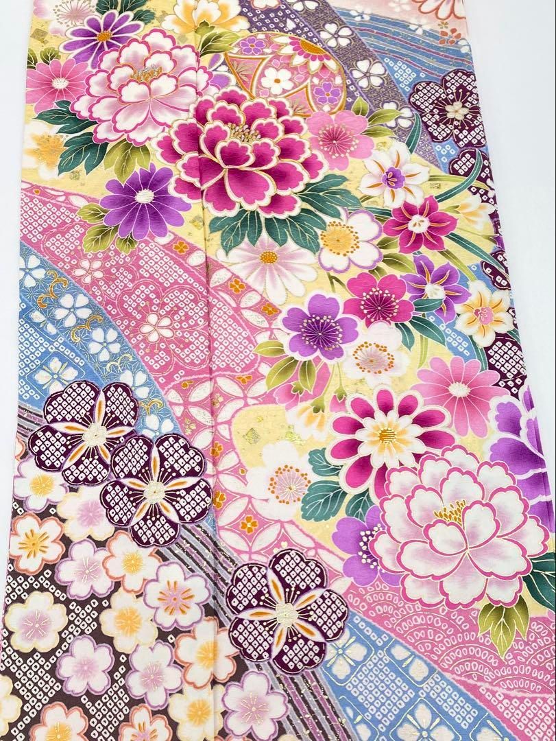 振袖 豪華 刺繍 金駒 金彩 紋意匠 身丈174cm パールトーン加工済 躾糸付 振袖 豪華 刺繍 金駒 金彩 紋意匠 身丈174cm パールトーン加工済 躾糸