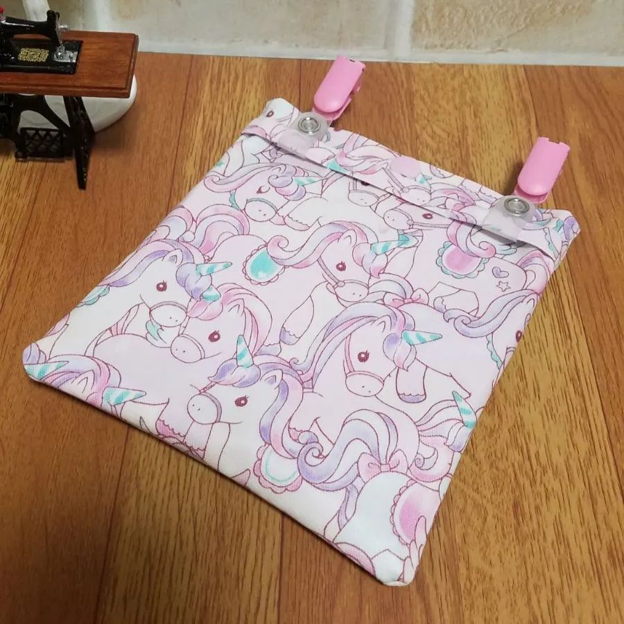 ハンドメイド 移動ポケット ラミネート ファスナー ユニコーン 