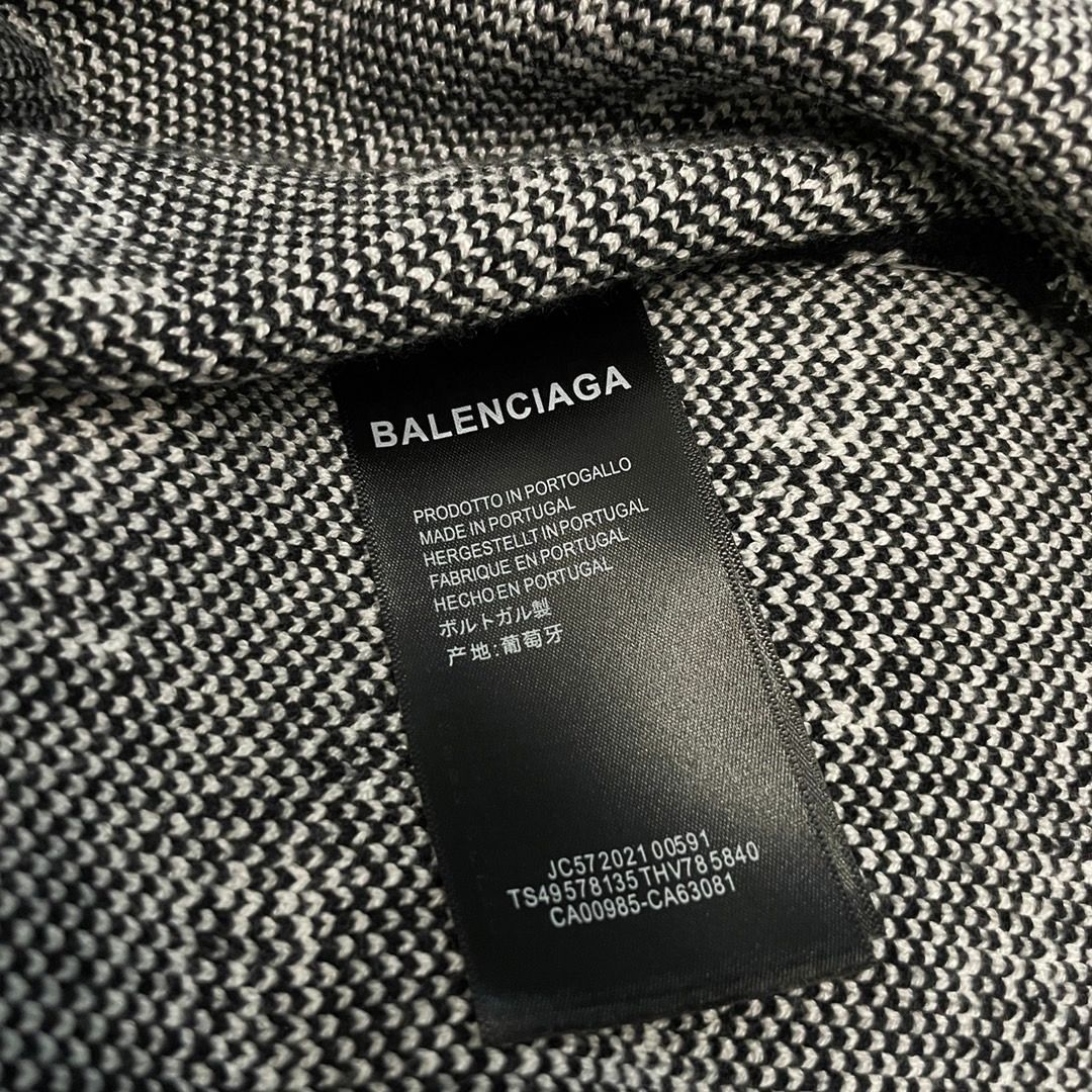 BALENCIAGA  バレンシアガ  ニット  セーター ブラック   男女兼用