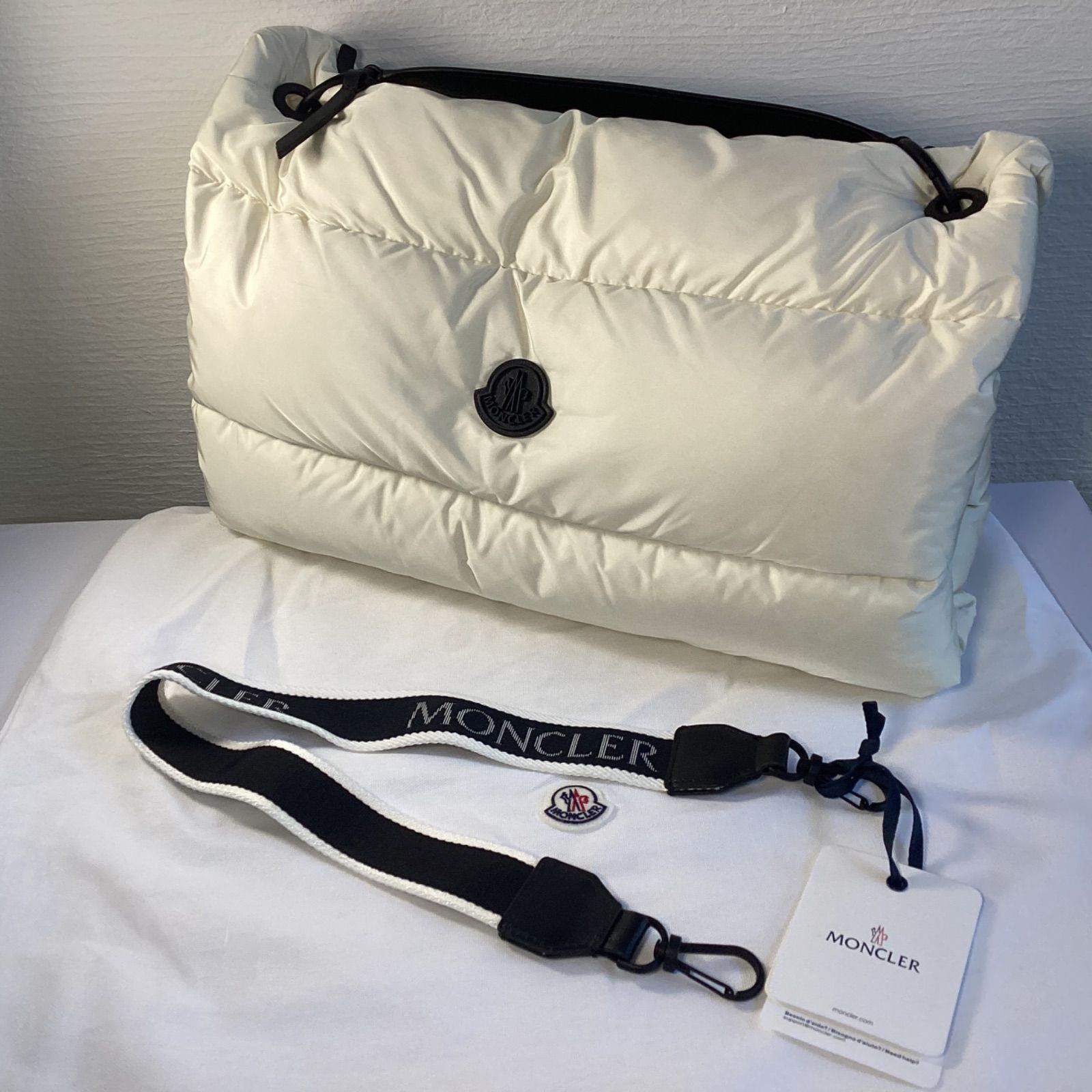 新品、未使用 MONCLER LEGEREトートバッグ - メルカリ