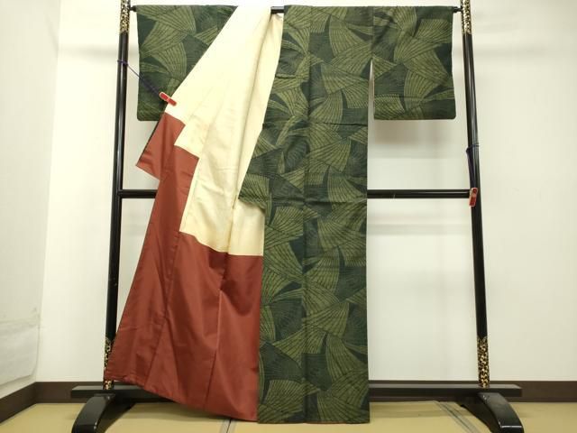 平和屋着物○本場結城紬 重要無形文化財 100亀甲 総詰め 抽象文様 正絹  