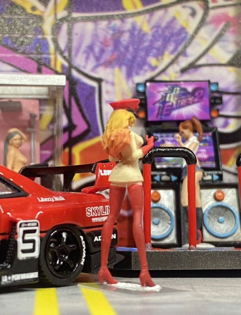 1:64 美人女王様 美脚 セクシー フィギュア トミカサイズ ジオラマ MINI GT LBWK 日本未発売マテル ミニカー MATTEL 精密塗装  - メルカリ