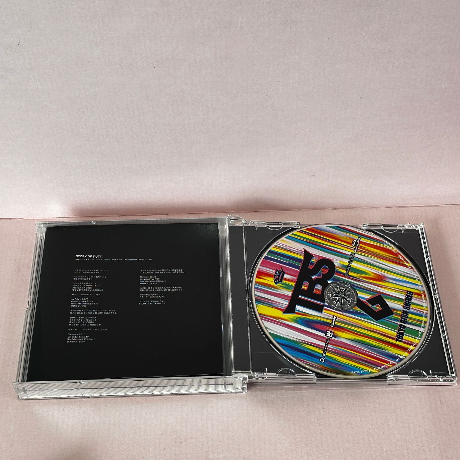 TOKYO BiSH SHiNE6 (Blu-ray+CD2枚組)(初回生産限定) 中古品