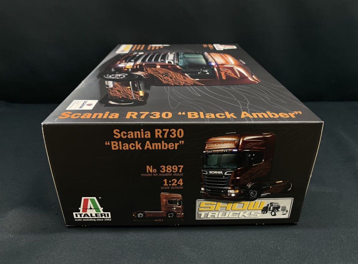 IT3897 1/24 スカニア R730 ブラックアンバー トラクターヘッド