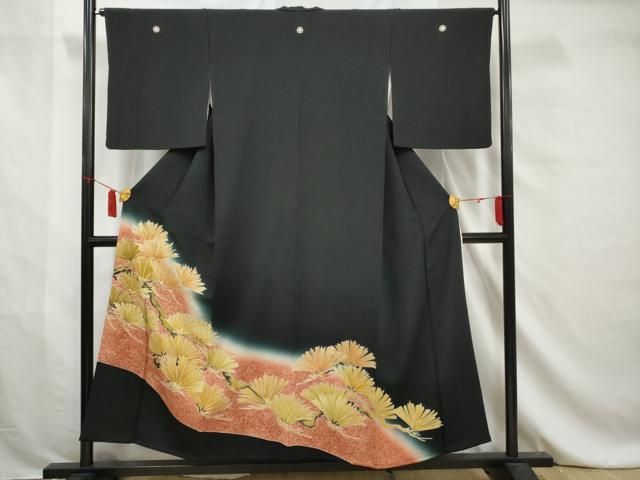 平和屋着物□豪華黒留袖 刺繍 枝松文 暈し染め 金彩 正絹 逸品
